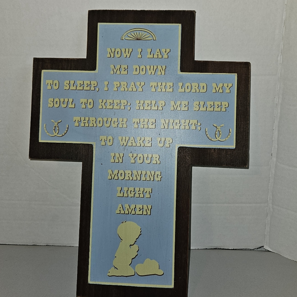 ==boys Wooden cross with bedtime prayer - Picture 1 of 8